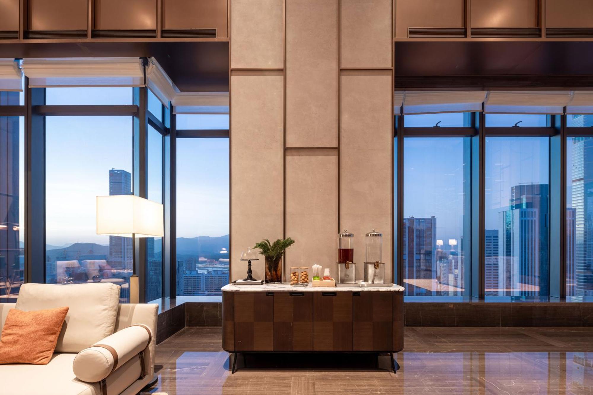 Hampton By Hilton Shenzhen Futian Huaqiangbei Hotel Buitenkant foto